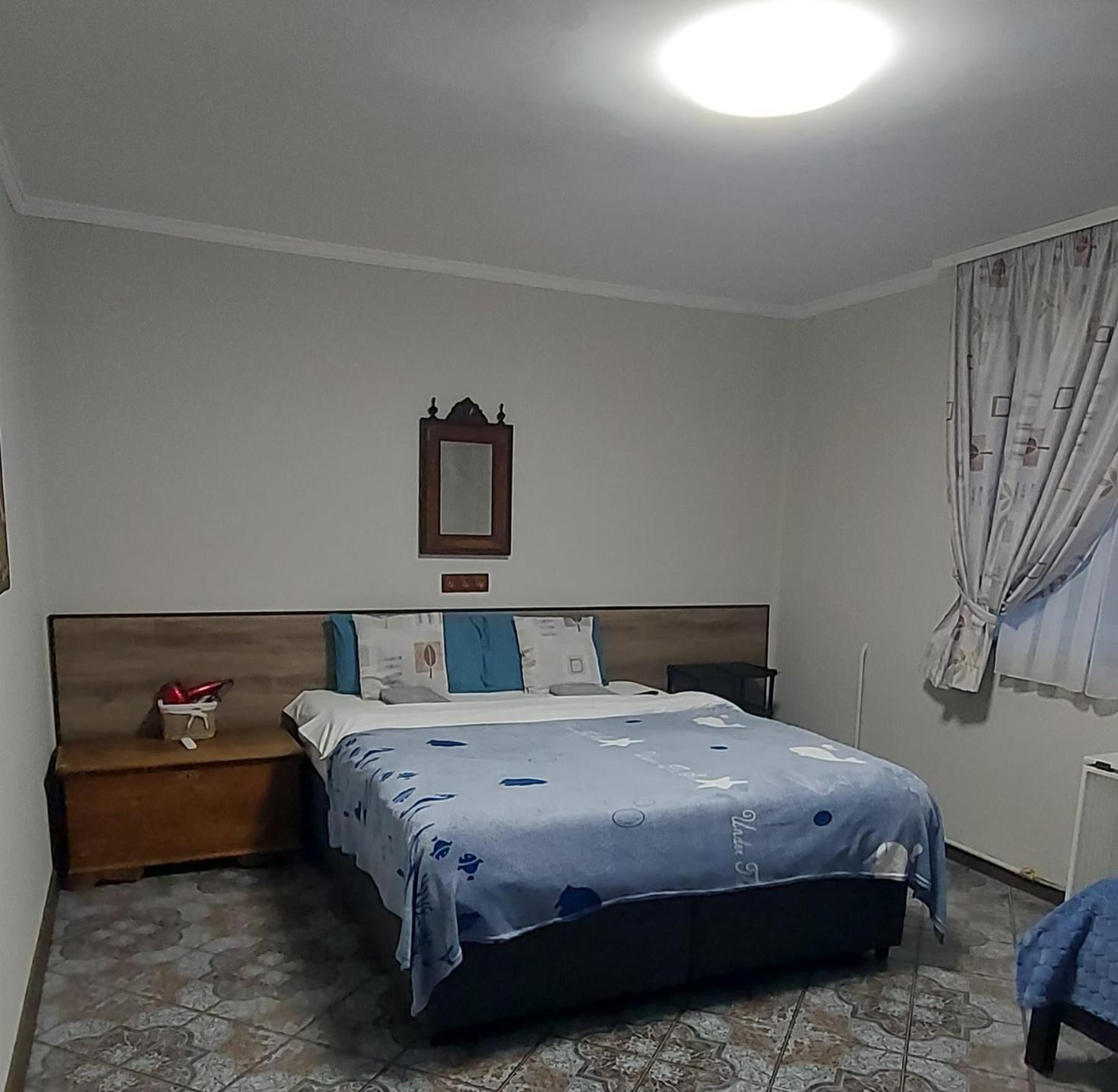Guest House Marketti Vynohradiv Exterior photo